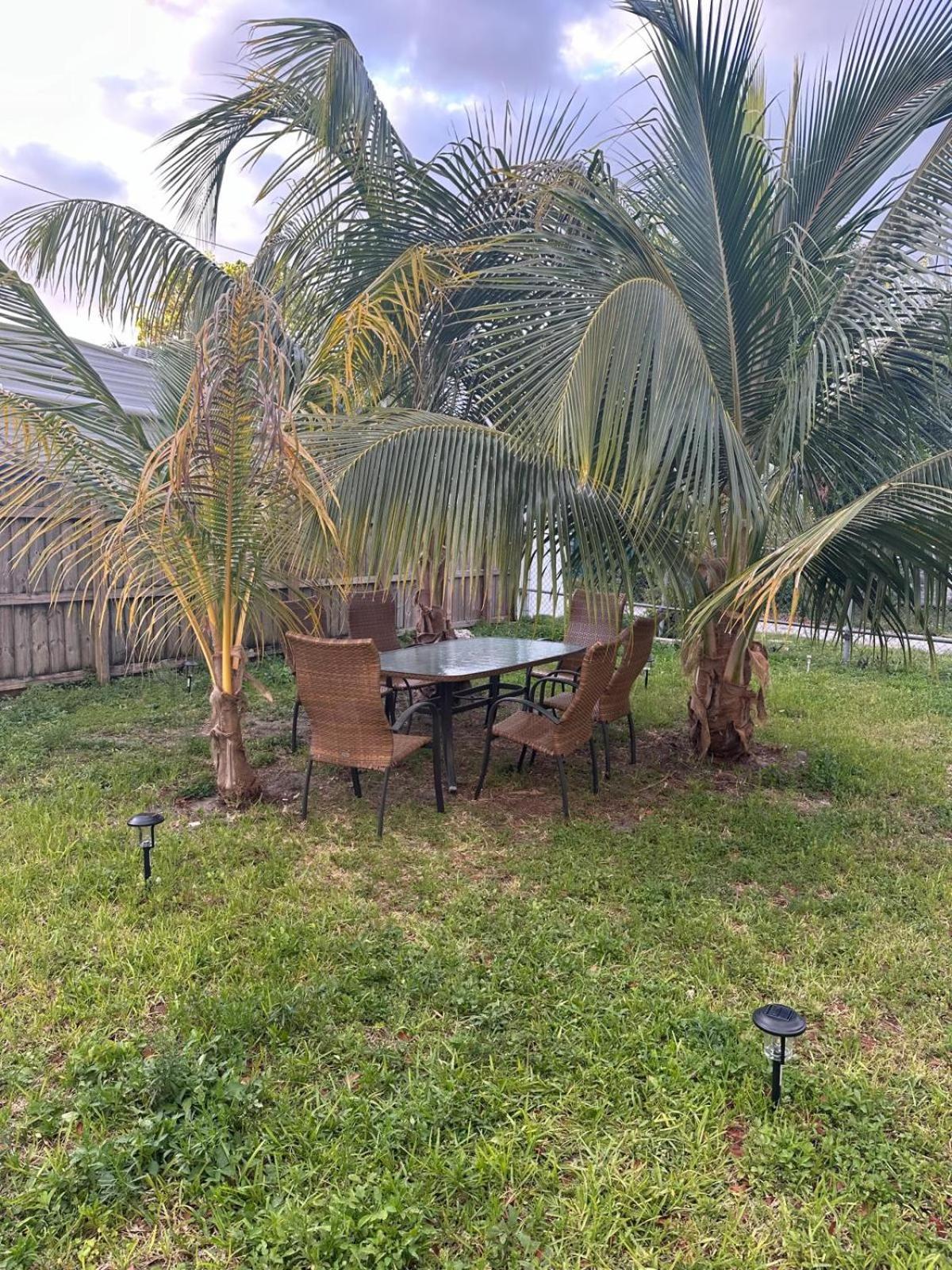 103 Miami Shared Rooms For Men Central Comfortable, Affordable Eksteriør billede